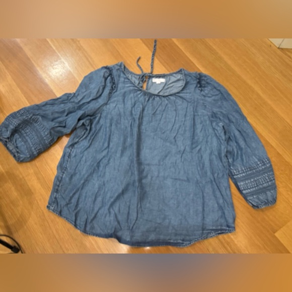 LC Lauren Conrad Tops - LC Lauren Conrad Denim Top with crocheted style sleeves feminine, coquette